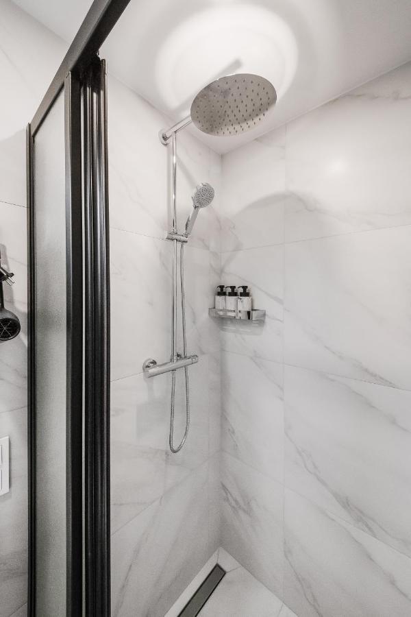 Stylish Apartment In Zverynas Vilnius Luaran gambar