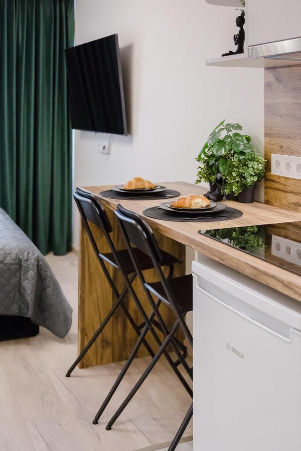 Stylish Apartment In Zverynas Vilnius Luaran gambar