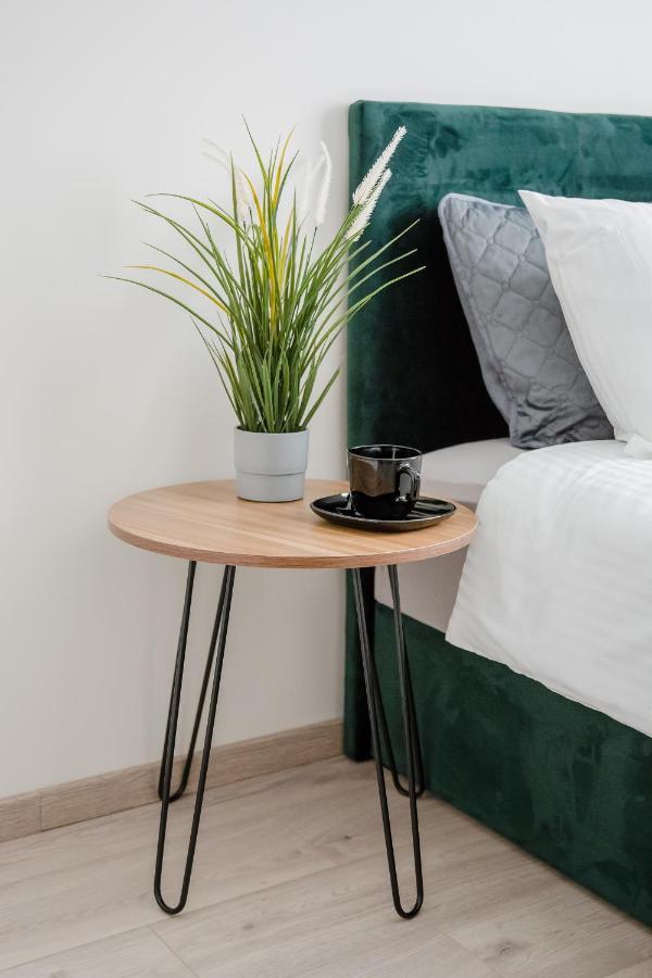 Stylish Apartment In Zverynas Vilnius Luaran gambar